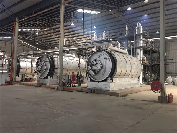 �R���������s����